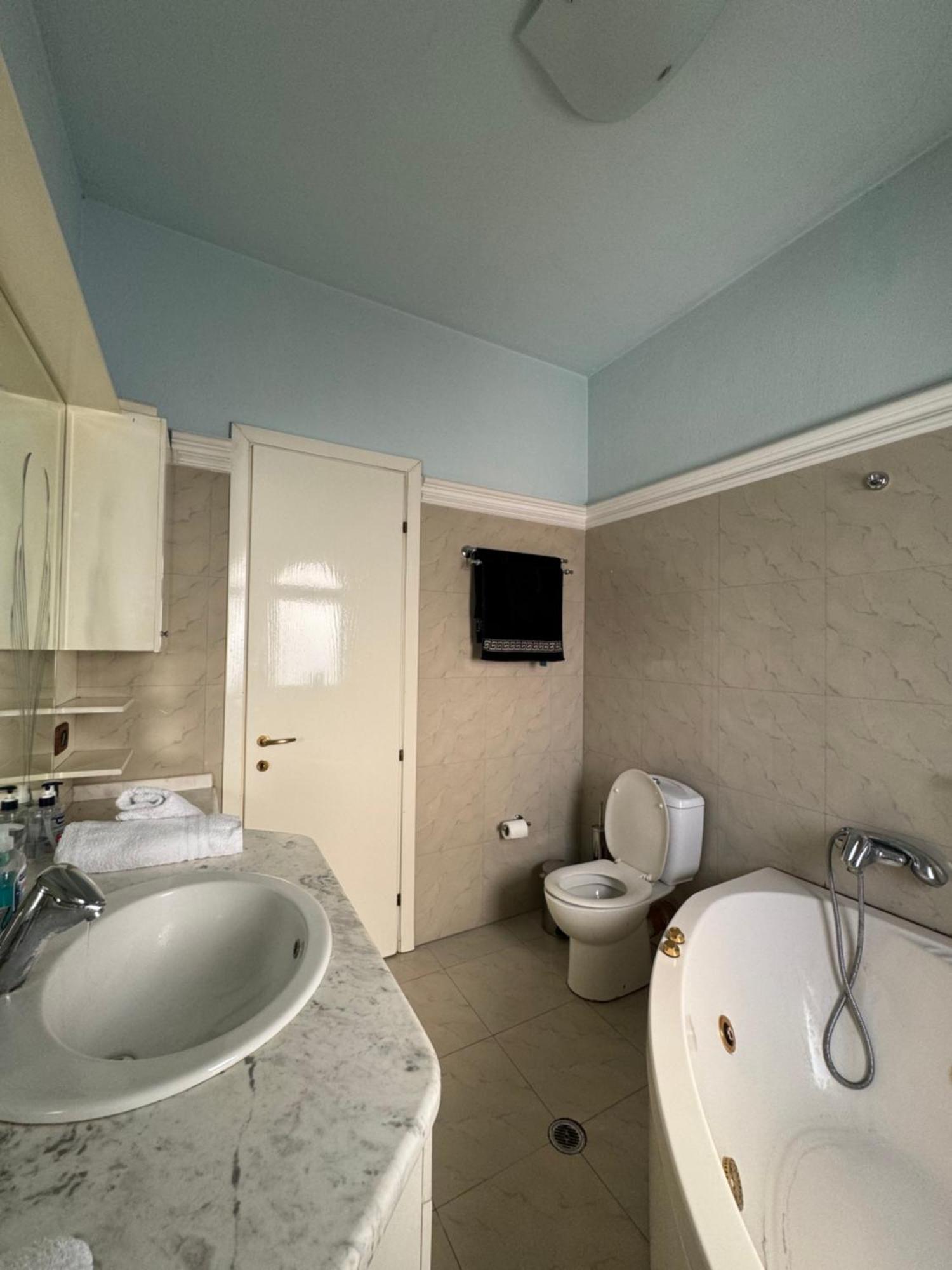 Silver Villa Gjirokaster Bagian luar foto