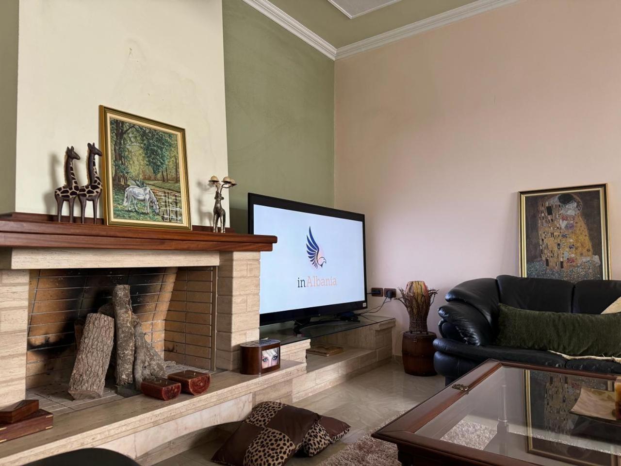 Silver Villa Gjirokaster Bagian luar foto